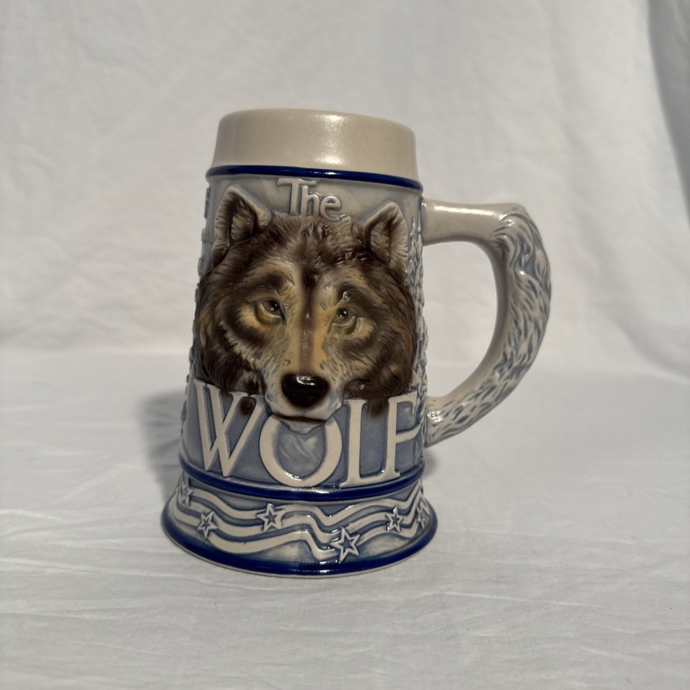 The Gray Wolf Stein American Animal Series Tom O'Brien 2000 3D Stars Ceramarte